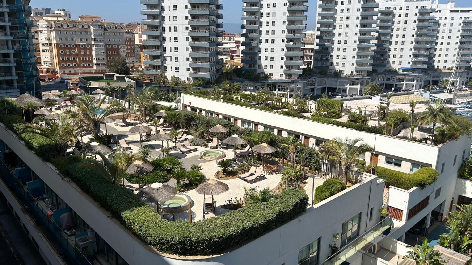 Ocean Village Luxury 2 Bed 2 Bath Apartment - Amazing Views - Pools And Jacuzzis Гибралтар Экстерьер фото