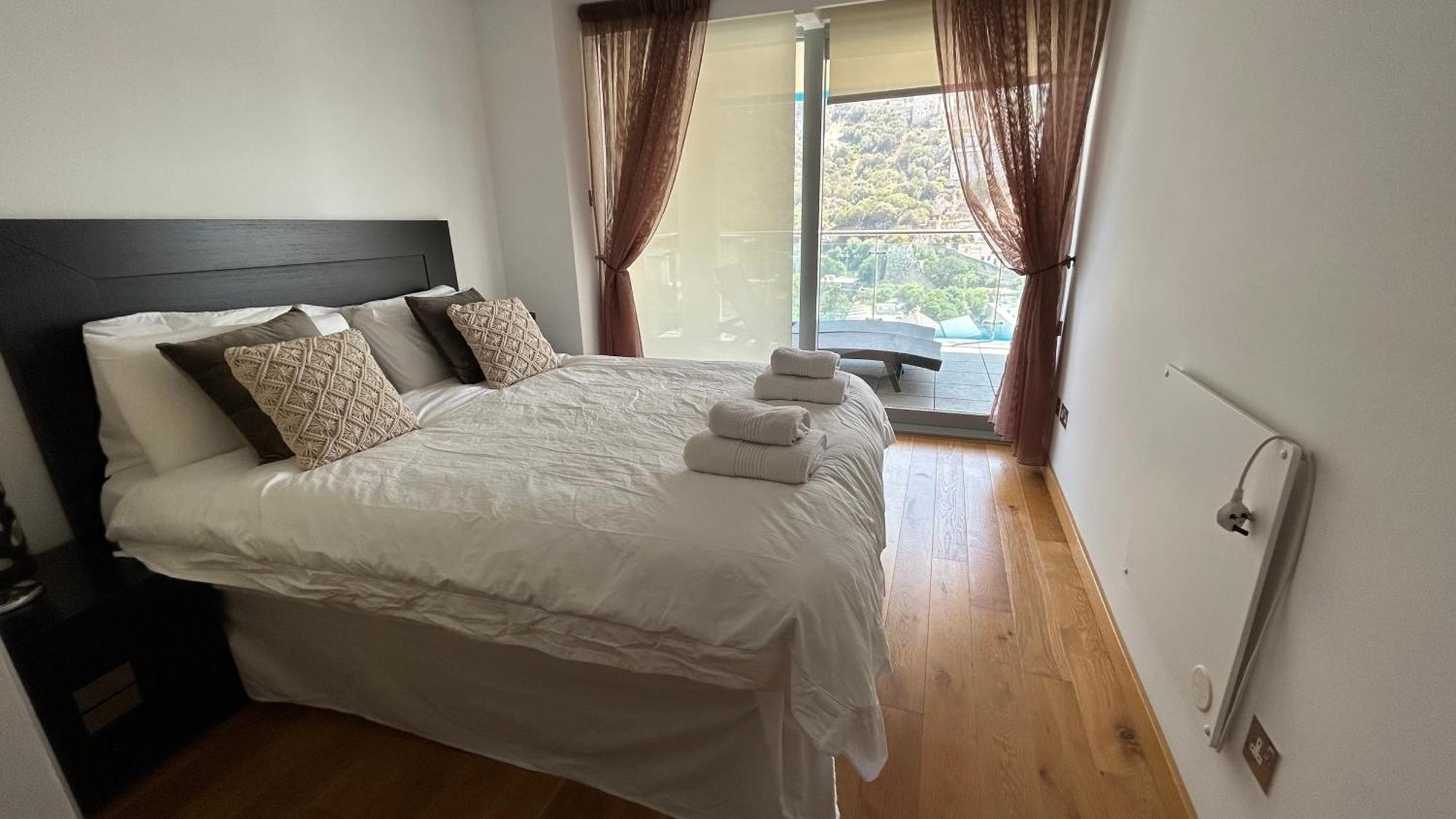 Ocean Village Luxury 2 Bed 2 Bath Apartment - Amazing Views - Pools And Jacuzzis Гибралтар Экстерьер фото